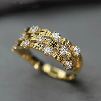 Роскошное женское кольцо в винтажном металлическом стиле со стразами в подарок