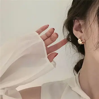 Ретро Женские ювелирные изделия с пряжкой для ушей, элегантные круглые модные украшения, геометрические металлические серьги-кольца, серьги в корейском стиле